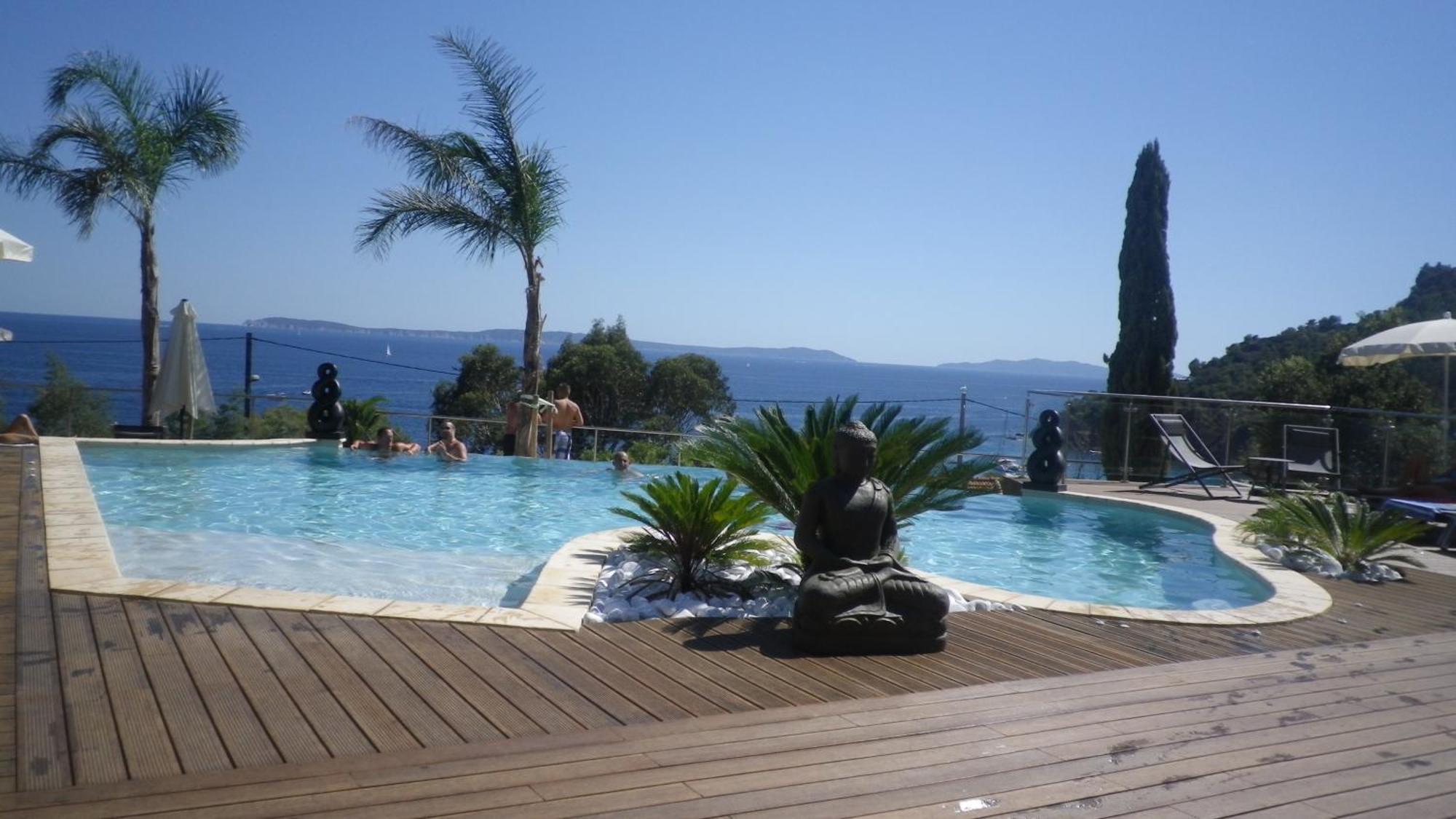 Les Lauriers Roses Aparthotel Le Le Rayol-Canadel-sur-Mer Buitenkant foto