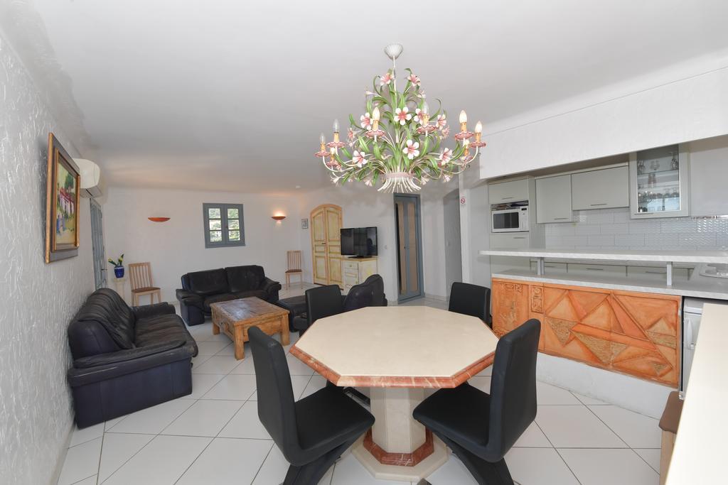 Les Lauriers Roses Aparthotel Le Le Rayol-Canadel-sur-Mer Buitenkant foto