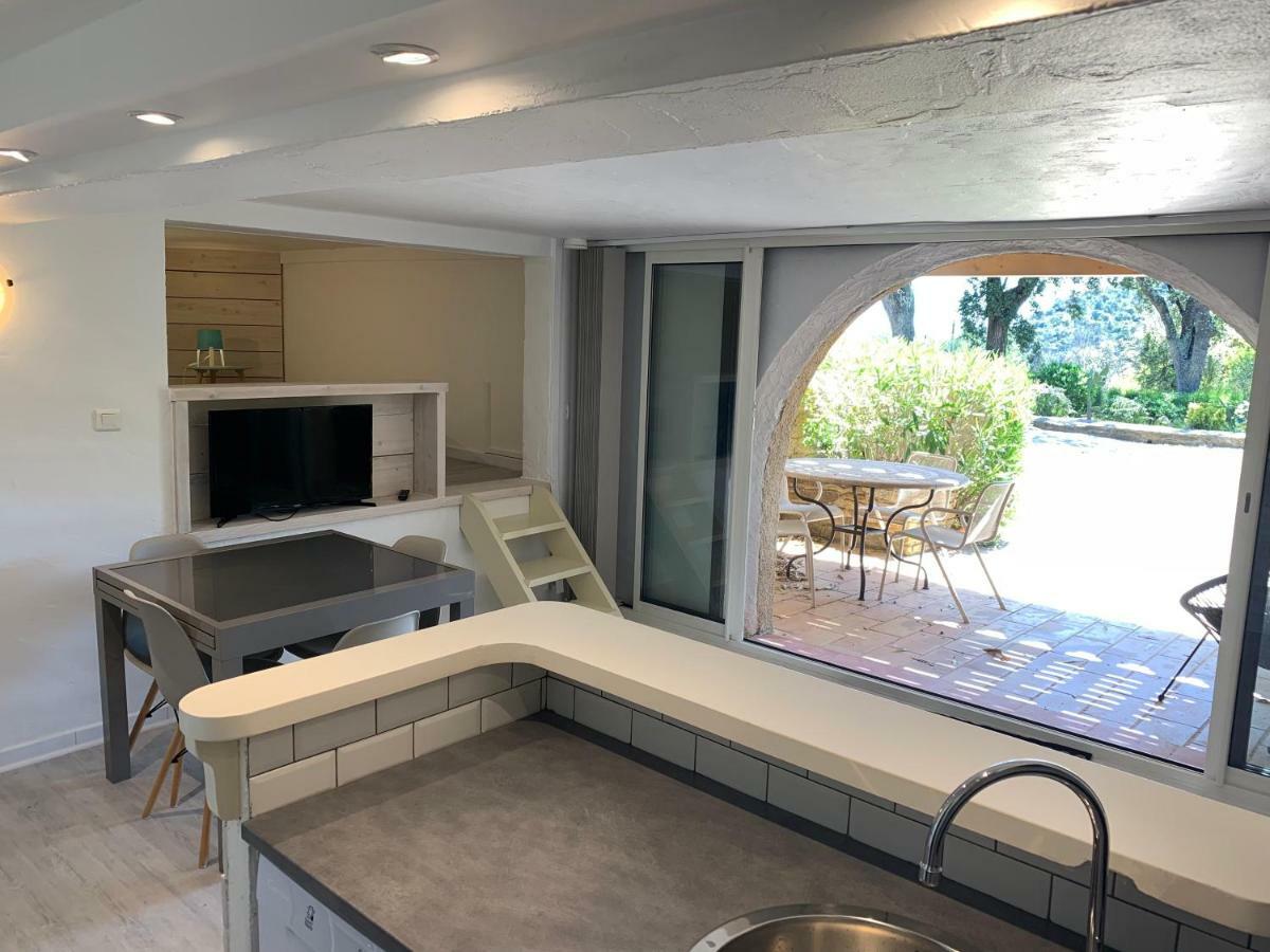 Les Lauriers Roses Aparthotel Le Le Rayol-Canadel-sur-Mer Buitenkant foto